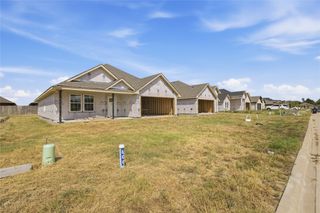 806 Moseley Lane, Greenville, TX 75402