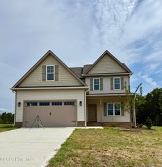 145 Spring Meadows Drive, Aberdeen, NC 28315