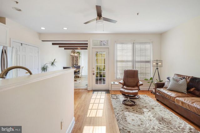 305 HART RD, Gaithersburg, MD 20878