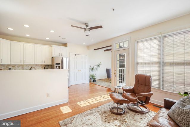 305 HART RD, Gaithersburg, MD 20878