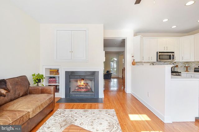 305 HART RD, Gaithersburg, MD 20878