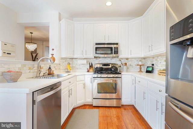 305 HART RD, Gaithersburg, MD 20878