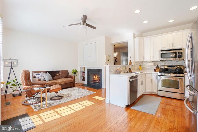 305 HART RD, Gaithersburg, MD 20878