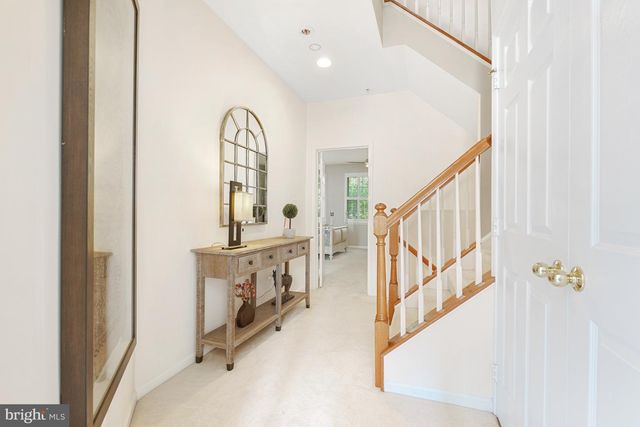 305 HART RD, Gaithersburg, MD 20878