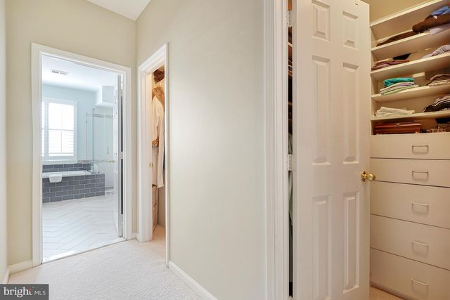 305 HART RD, Gaithersburg, MD 20878