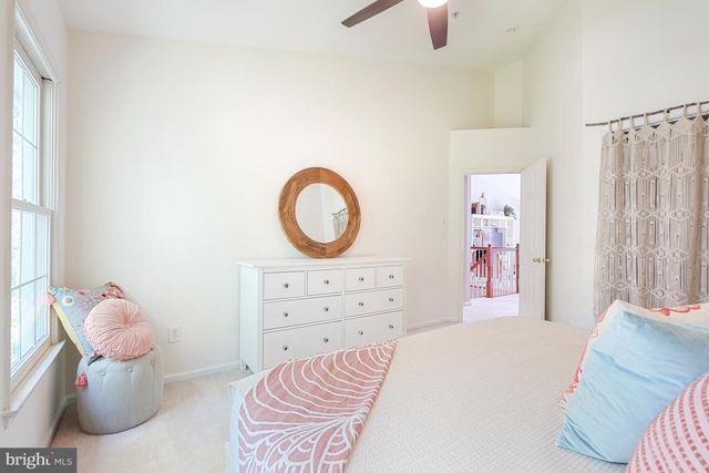 305 HART RD, Gaithersburg, MD 20878