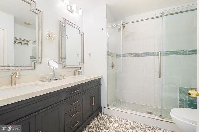 305 HART RD, Gaithersburg, MD 20878