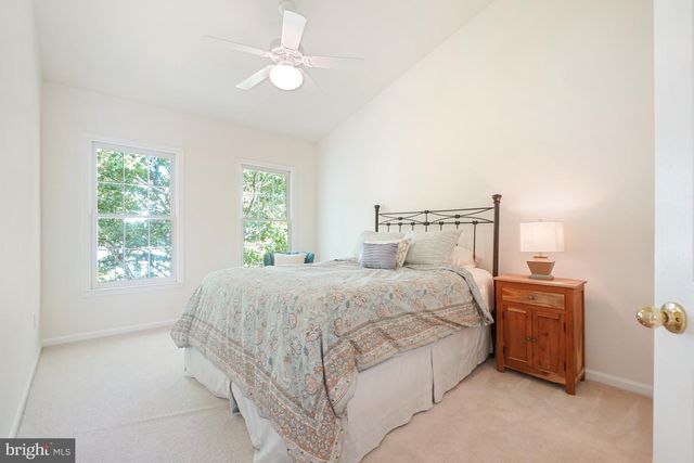 305 HART RD, Gaithersburg, MD 20878