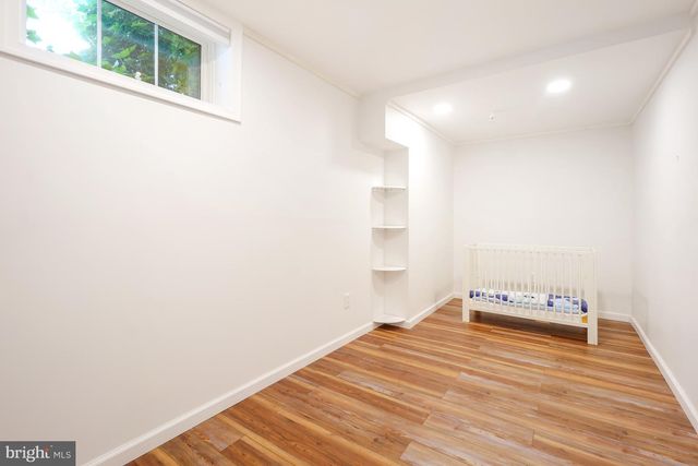 305 HART RD, Gaithersburg, MD 20878