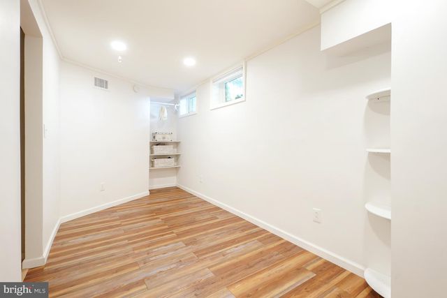 305 HART RD, Gaithersburg, MD 20878