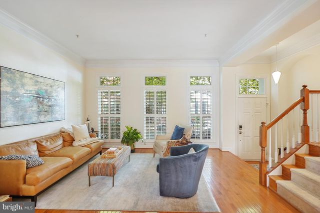 305 HART RD, Gaithersburg, MD 20878