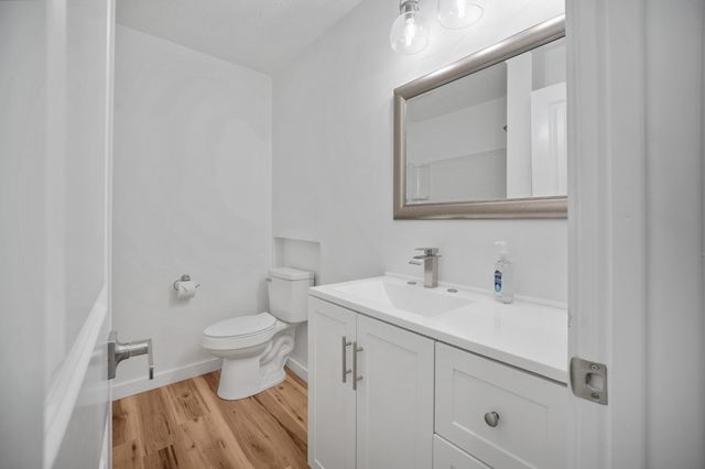 1601 Maple Valley Rd, Charlotte, TN 37036