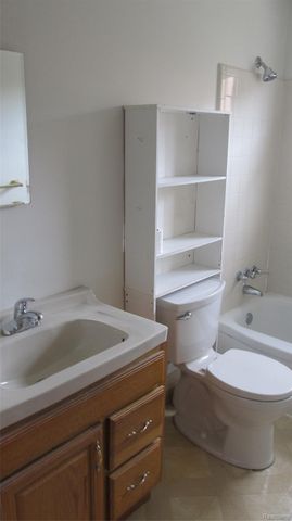 5652 WESTPOINT Street, Dearborn Heights, MI 48125