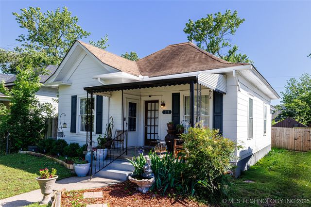 317 E 4th Street, Claremore, OK 74017