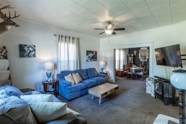 317 E 4th Street, Claremore, OK 74017