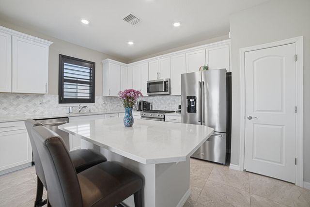 4460 Gramercy Drive, Oakland Park, FL 33309