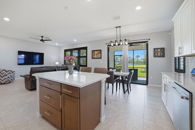 4460 Gramercy Drive, Oakland Park, FL 33309