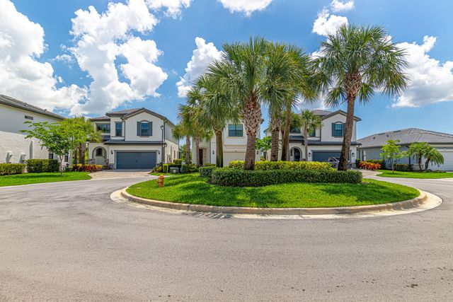 4460 Gramercy Drive, Oakland Park, FL 33309