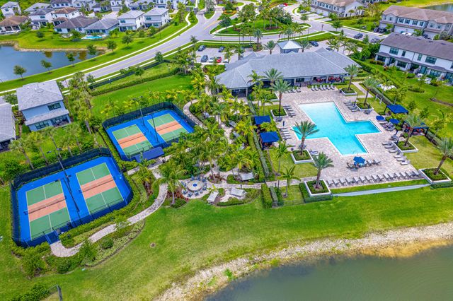 4460 Gramercy Drive, Oakland Park, FL 33309