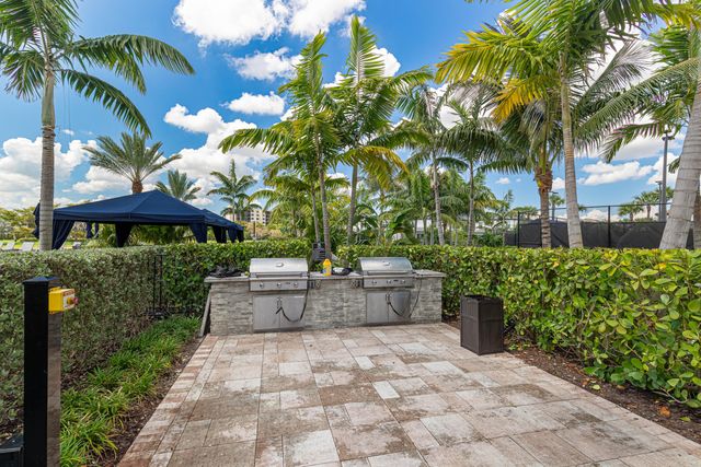 4460 Gramercy Drive, Oakland Park, FL 33309