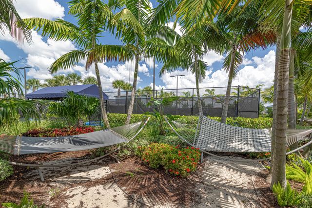 4460 Gramercy Drive, Oakland Park, FL 33309