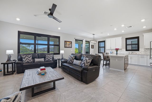 4460 Gramercy Drive, Oakland Park, FL 33309