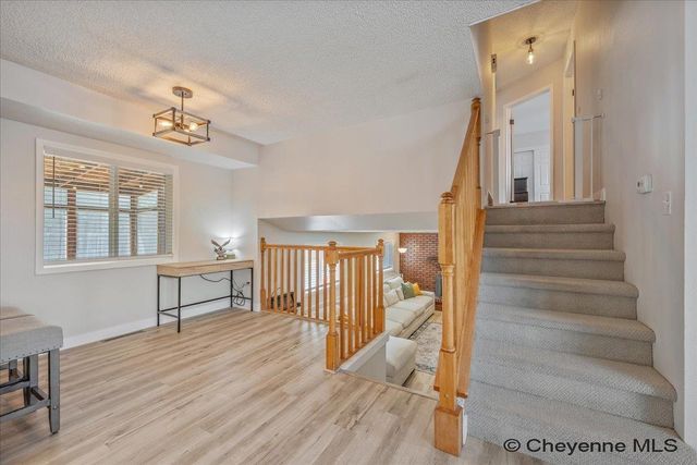 4932 GRANDVIEW AVE, Cheyenne, WY 82009
