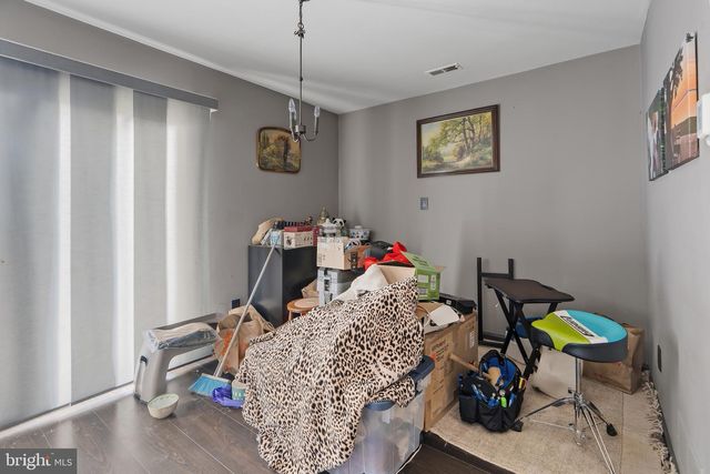 6 LANFORD RD, New Castle, DE 19720