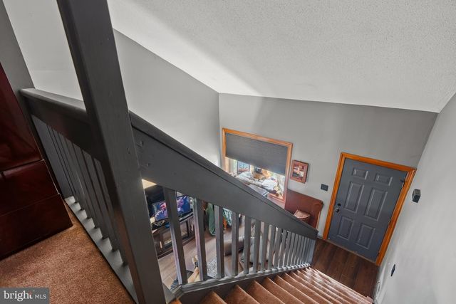 6 LANFORD RD, New Castle, DE 19720