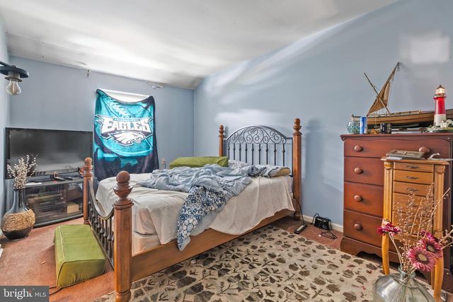 6 LANFORD RD, New Castle, DE 19720