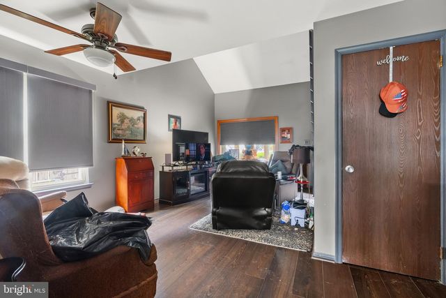 6 LANFORD RD, New Castle, DE 19720