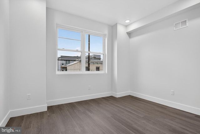 2407 W SEYBERT ST, Philadelphia, PA 19121