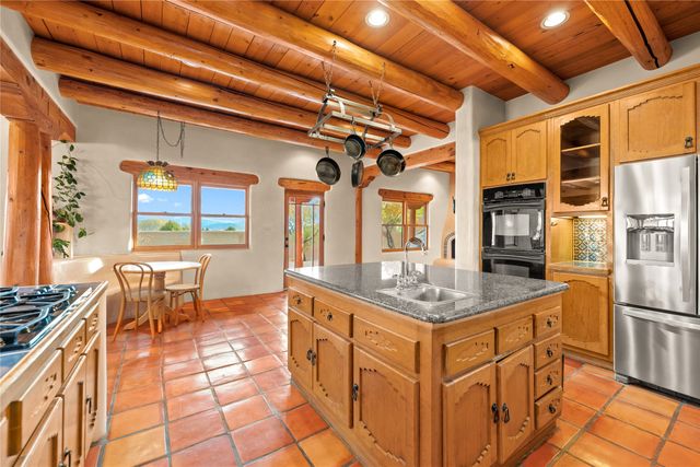 1534 Millicent Rogers Rd, El Prado, NM 87529