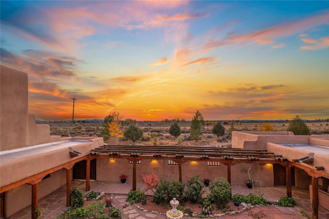 1534 Millicent Rogers Rd, El Prado, NM 87529