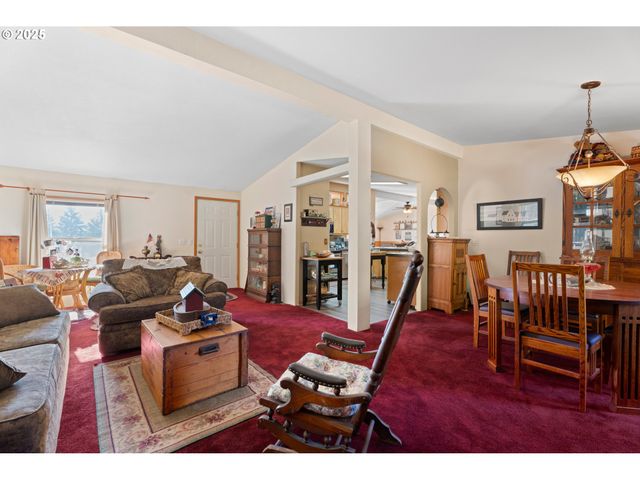 18863 S NORRY Ct, Mulino, OR 97042