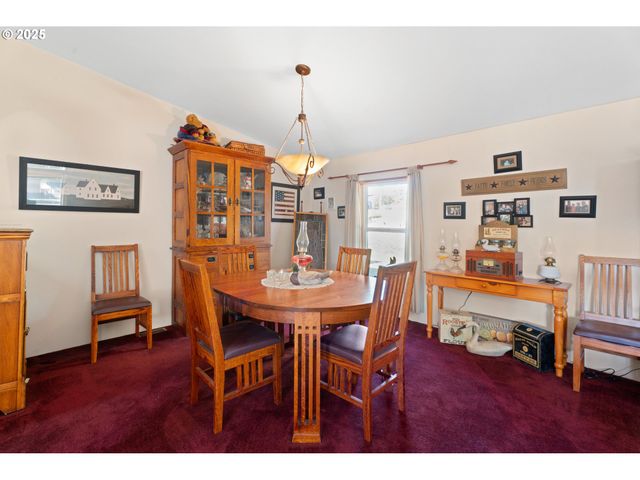 18863 S NORRY Ct, Mulino, OR 97042