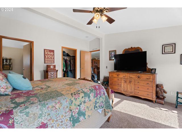 18863 S NORRY Ct, Mulino, OR 97042