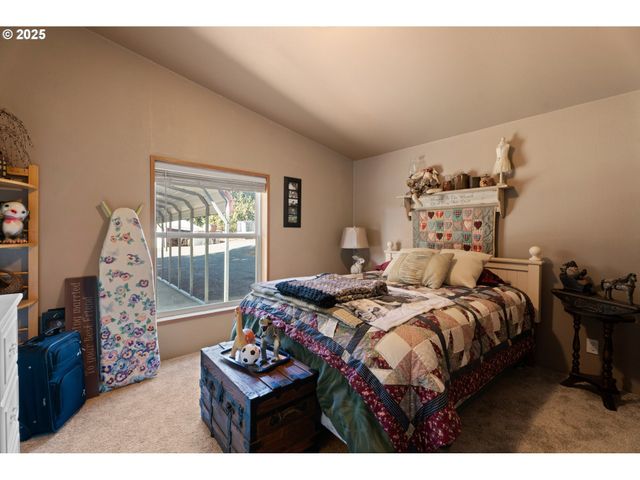 18863 S NORRY Ct, Mulino, OR 97042