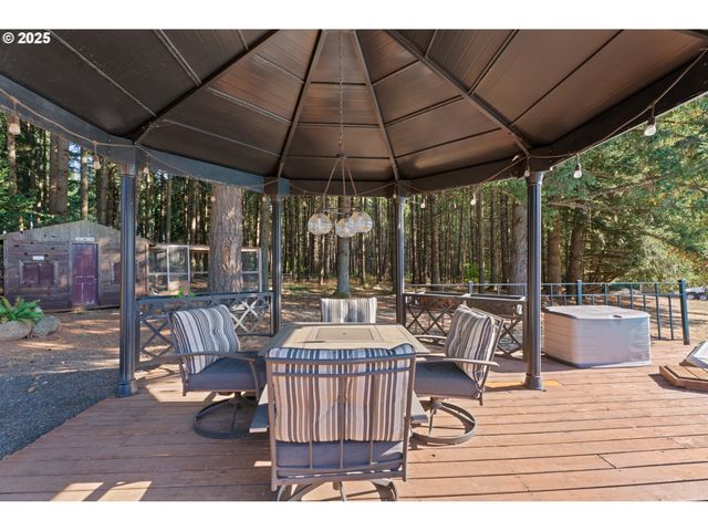 18863 S NORRY Ct, Mulino, OR 97042