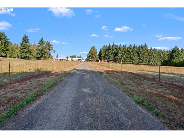 18863 S NORRY Ct, Mulino, OR 97042