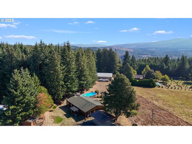 18863 S NORRY Ct, Mulino, OR 97042