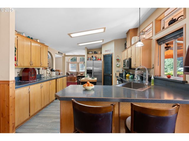 18863 S NORRY Ct, Mulino, OR 97042