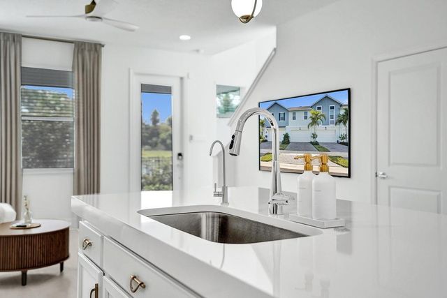 4508 Longwood Lake Square, Westlake, FL 33470