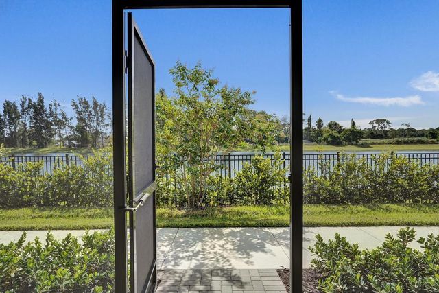 4508 Longwood Lake Square, Westlake, FL 33470