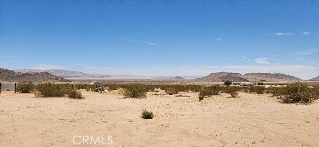 4675 Kickapoo Trail, Landers, CA 92285