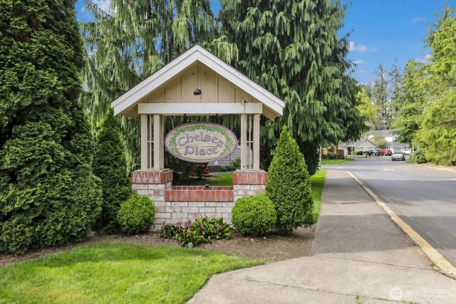 18397 NE 97th Court, Redmond, WA 98052
