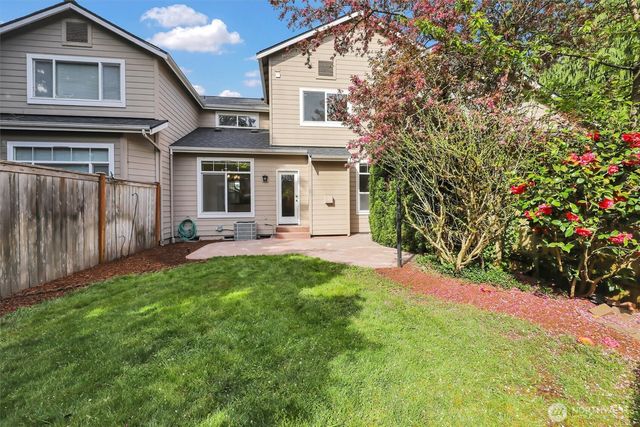 18397 NE 97th Court, Redmond, WA 98052