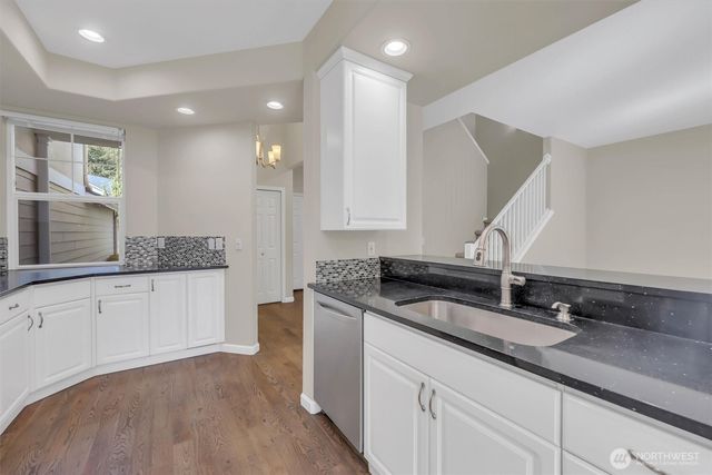 18397 NE 97th Court, Redmond, WA 98052