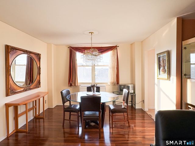 50 Glenbrook Road APT 9C, Stamford, CT 06902