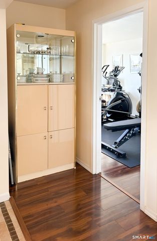 50 Glenbrook Road APT 9C, Stamford, CT 06902